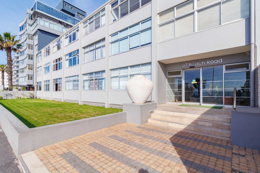 To Let 1 Bedroom Property for Rent in Mouille Point Western Cape